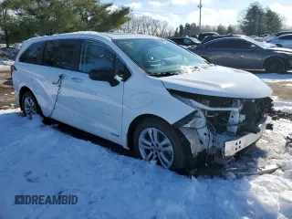 2021 Toyota Sienna XSE with VIN 5TDXSKFCXMS019566, listed as a Copart auction lot 41416915 with 65,157 mi miles and Salvage Title. Bid and sale history available at carsss.com. Image 4.