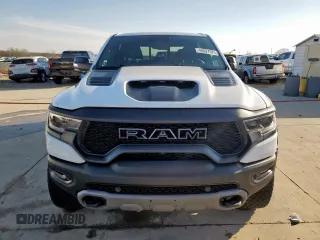 2022 Ram 1500 TRX with VIN 1C6SRFU92NN364402, listed as a Copart auction lot 44027975 with 0 mi miles and Clean Title. Bid and sale history available at carsss.com. Image 5.