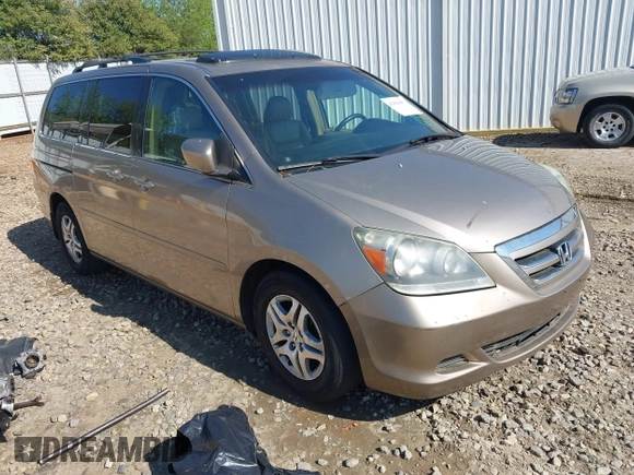 2006 Honda Odyssey EX-L with VIN 5FNRL38666B410188, listed as a IAAI auction lot 42004957 with 156,584 mi miles. Bid and sale history available at carsss.com. Image 1.