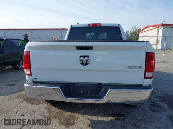 2019 Ram 1500 Express z VIN 1C6RR7FT8KS533686, wystawiony jako IAAI lot #41866997 z przebiegiem 199 502 mil mil oraz . Historia ofert i sprzedaży dostępna na DreamBid. Obrazek 17.