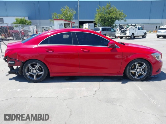 2014 Mercedes-Benz CLA 250 z VIN WDDSJ4EBXEN050072, wystawiony jako IAAI lot #42261360 z przebiegiem 92 555 mil mil oraz . Historia ofert i sprzedaży dostępna na DreamBid. Obrazek 14.