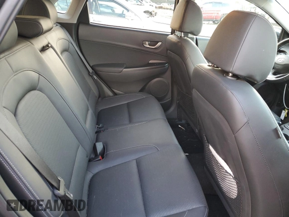 2020 Hyundai Kona Ultimate with VIN KM8K5CA57LU449500, listed as a Copart auction lot 68497752 with 10,106 mi miles. Bid and sale history available at carsss.com. Image 10.