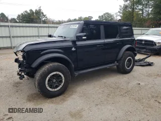 2022 Ford Bronco with VIN 1FMEE5DP9NLA92965, listed as a Copart auction lot 82381544 with 60,744 mi miles and Salvage Title. Bid and sale history available at carsss.com. Image 1.