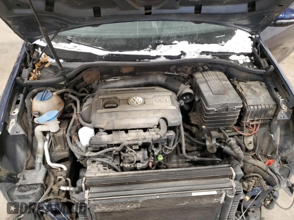 2012 Volkswagen GTI PZEV z VIN WVWED7AJ0CW239947, wystawiony jako Copart lot #42258295 z przebiegiem 136 735 mil mil oraz Szkoda całkowita • Salvage title. Historia ofert i sprzedaży dostępna na DreamBid. Obrazek 11.