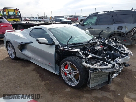 2021 Chevrolet Corvette 3LT with VIN 1G1YC3D4XM5125050, listed as a IAAI auction lot 41587339 with 10,340 mi miles. Bid and sale history available at carsss.com. Image 1.