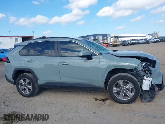 2023 Toyota RAV4 XLE with VIN 2T3W1RFV4PW257991, listed as a IAAI auction lot 41524644 with 34,370 mi miles. Bid and sale history available at carsss.com. Image 13.