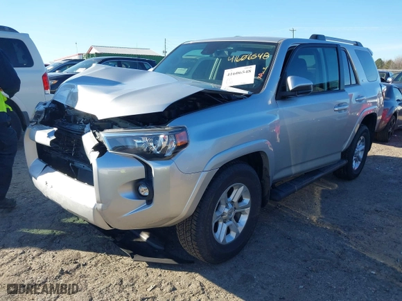 2022 Toyota 4Runner SR5 with VIN JTEEU5JR9N5255563, listed as a IAAI auction lot 41606548 with 18,254 mi miles. Bid and sale history available at carsss.com. Image 2.