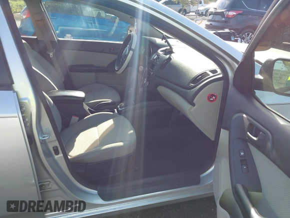 2012 Kia Forte EX with VIN KNAFU4A26C5513375, listed as a IAAI auction lot 41891066 with 181,877 mi miles. Bid and sale history available at carsss.com. Image 5.