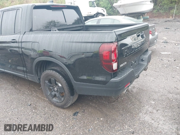 2024 Honda Ridgeline Black Edition with VIN 5FPYK3F82RB021790, listed as a IAAI auction lot 41962656 with 12,319 mi miles and . Bid and sale history available at DreamBid. Image 3.