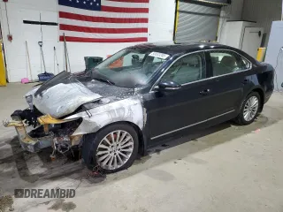 2017 Volkswagen Passat SE z VIN 1VWBT7A35HC051342, wystawiony jako Copart lot #50633285 z przebiegiem Nie podano mil oraz Szkoda całkowita • Salvage title. Historia ofert i sprzedaży dostępna na DreamBid. Obrazek 1.