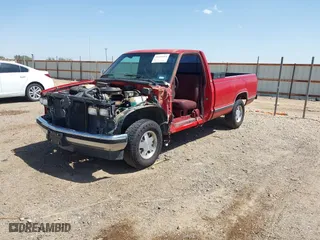 1989 Chevrolet C/K 1500 with VIN 1GCDC14K3KZ252768, listed as a IAAI auction lot 39352514 with 158,435 mi miles. Bid and sale history available at carsss.com. Image 2.