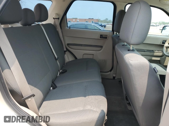 2011 Ford Escape XLS with VIN 1FMCU0C75BKC58172, listed as a Copart auction lot 60492825 with 114,518 mi miles and Salvage title. Bid and sale history available at DreamBid. Image 10.