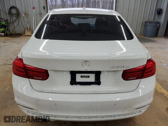 2017 BMW 3 Series 330e iPerformance with VIN WBA8E1C32HA030006, listed as a Copart auction lot 51316795 with 86,293 mi miles and Clean Title. Bid and sale history available at carsss.com. Image 6.