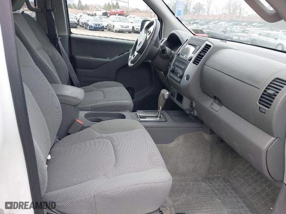 2018 Nissan Frontier PRO-4X with VIN 1N6AD0EV1JN701905, listed as a IAAI auction lot 41863044 with NaN miles. Bid and sale history available at carsss.com. Image 5.