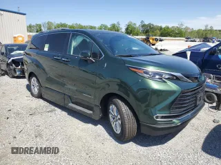 2024 Toyota Sienna Platinum z VIN 5TDESKFC7RS125570, wystawiony jako Copart lot #53282525 z przebiegiem 7298 mil mil oraz Szkoda całkowita • Salvage title. Historia ofert i sprzedaży dostępna na DreamBid. Obrazek 4.