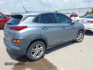 2020 Hyundai Kona SE with VIN KM8K12AA3LU424127, listed as a IAAI auction lot 42439259 with 109,150 mi miles and . Bid and sale history available at DreamBid. Image 4.