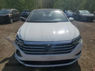 2020 Volkswagen Jetta SEL with VIN 3VWEB7BU3LM021397, listed as a Copart auction lot 57033645 with 141,288 mi miles and Clean title. Bid and sale history available at DreamBid. Image 5.