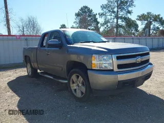 2008 Chevrolet Silverado 1500 1LT with VIN 1GCEC19J68Z267052, listed as a IAAI auction lot 41700844 with 170,426 mi miles and . Bid and sale history available at DreamBid. Image 1.