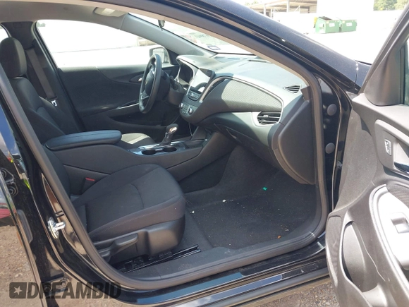 2025 Chevrolet Malibu LT with VIN 1G1ZD5STXSF130988, listed as a IAAI auction lot 42078943 with 14,048 mi miles and . Bid and sale history available at DreamBid. Image 5.