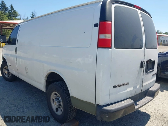 2005 Chevrolet Express Cargo with VIN 1GCGG25V151200770, listed as a IAAI auction lot 42639469 with 336,555 mi miles and . Bid and sale history available at DreamBid. Image 3.