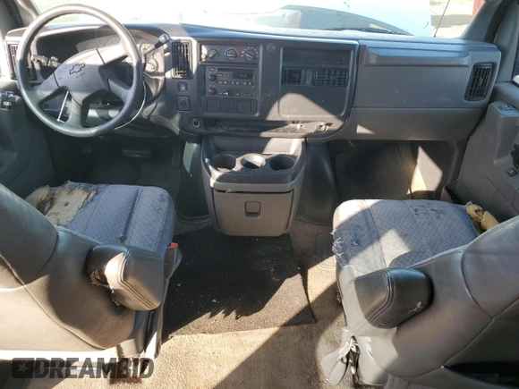 2005 Chevrolet Express Passenger with VIN 1GNFG15T051173153, listed as a Copart auction lot 55385315 with 221,174 mi miles and Clean title. Bid and sale history available at DreamBid. Image 8.