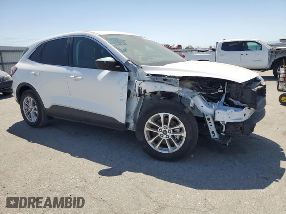 2022 Ford Escape SE z VIN 1FMCU0G66NUB54784, wystawiony jako Copart lot #53842185 z przebiegiem 9 488 mil mil oraz Szkoda całkowita • Salvage title. Historia ofert i sprzedaży dostępna na DreamBid. Obrazek 4.