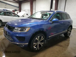2017 Volkswagen Touareg Wolfsburg Edition с VIN WVGRF7BP3HD000826, выставлен на аукционе Copart как лот 60832115 с пробегом 120 945 миль миль и Списание • Salvage title. История ставок и продаж доступна на DreamBid. Изображение 1.