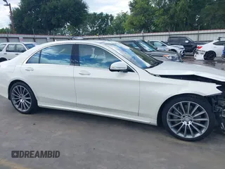 2015 Mercedes-Benz S 550 z VIN WDDUG8CB9FA171282, wystawiony jako IAAI lot #42096577 z przebiegiem 90 912 mil mil oraz . Historia ofert i sprzedaży dostępna na DreamBid. Obrazek 14.