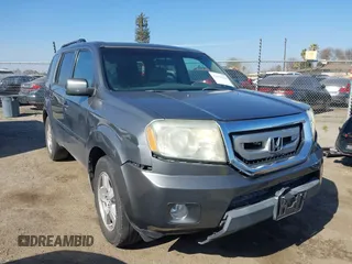 2009 Honda Pilot EX with VIN 5FNYF48439B036957, listed as a IAAI auction lot 41656284 with 199,115 mi miles. Bid and sale history available at carsss.com. Image 1.