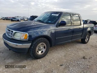 2002 Ford F-150 XLT with VIN 1FTRW07L82KE27035, listed as a Copart auction lot 44928855 with 0 mi miles and Salvage Title. Bid and sale history available at carsss.com. Image 1.