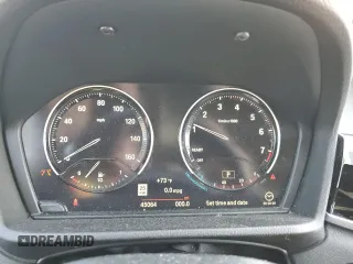 2020 BMW X1 xDrive28i z VIN WBXJG9C04L5P16314, wystawiony jako Copart lot #46709905 z przebiegiem 45 064 mil mil oraz Szkoda całkowita • Salvage title. Historia ofert i sprzedaży dostępna na DreamBid. Obrazek 9.