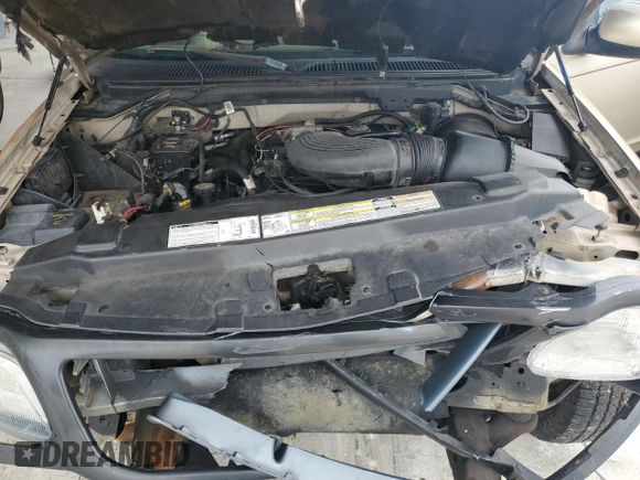 2000 Ford F-150 XL with VIN 1FTRX17L8YNC08750, listed as a Copart auction lot 59326495 with Not provided miles and Salvage title. Bid and sale history available at DreamBid. Image 11.