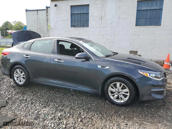 2017 Kia Optima LX with VIN 5XXGT4L37HG175925, listed as a Copart auction lot 61882943 with NaN miles and Salvage Title. Bid and sale history available at carsss.com. Image 4.