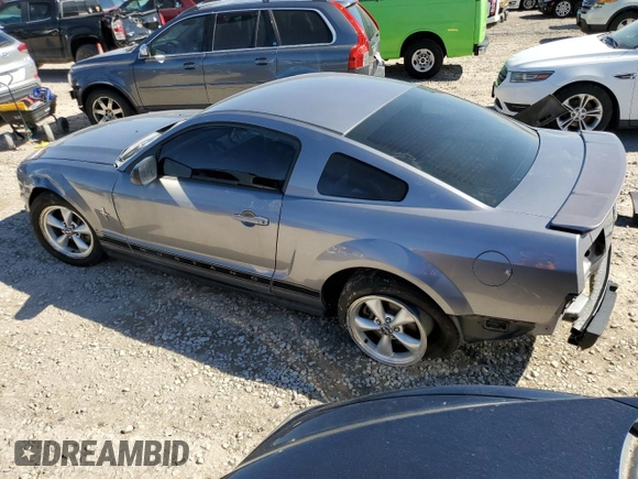 2007 Ford Mustang Deluxe z VIN 1ZVFT80NX75222261, wystawiony jako Copart lot #56236045 z przebiegiem 113 714 mil mil oraz Szkoda całkowita • Salvage title. Historia ofert i sprzedaży dostępna na DreamBid. Obrazek 2.