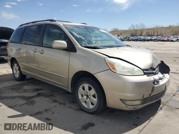 2004 Toyota Sienna XLE with VIN 5TDZA22C34S032306, listed as a Copart auction lot 54001125 with 235,253 mi miles and Salvage Title. Bid and sale history available at carsss.com. Image 4.