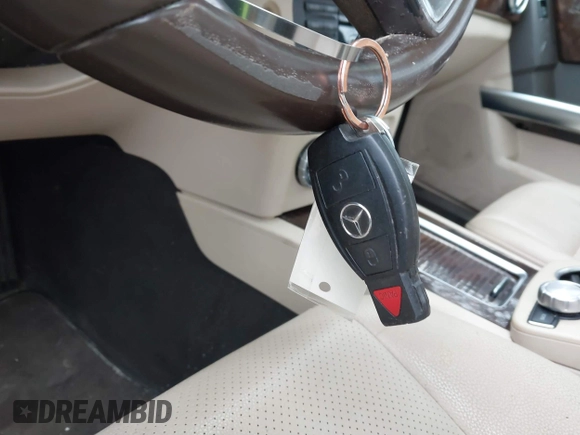 2014 Mercedes-Benz GLK 350 with VIN WDCGG8JB5EG318844, listed as a IAAI auction lot 41893624 with 141,320 mi miles and . Bid and sale history available at DreamBid. Image 11.