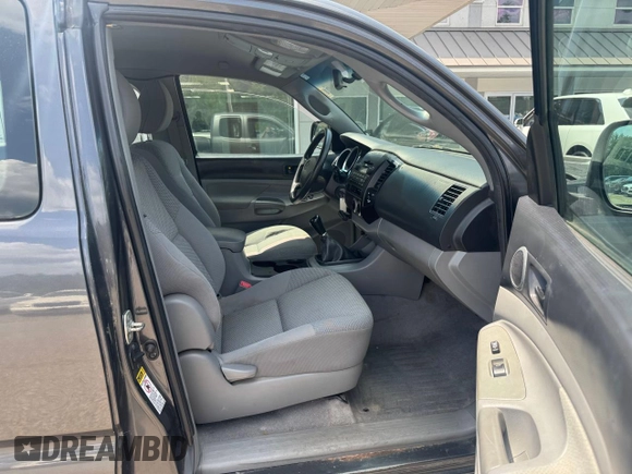 2010 Toyota Tacoma with VIN 5TEUX4EN9AZ726630, listed as a Copart auction lot 62417735 with 211,445 mi miles and Clean title. Bid and sale history available at DreamBid. Image 5.
