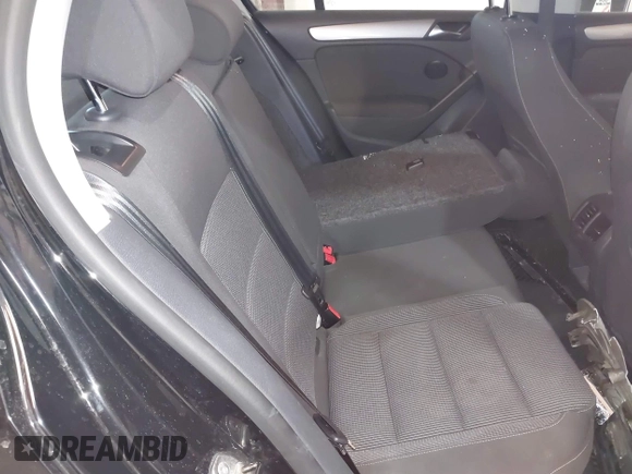 2013 Volkswagen Golf с VIN WVWDA7AJ6DW022778, выставлен на аукционе IAAI как лот 41608506 с пробегом 95 468 миль миль и . История ставок и продаж доступна на DreamBid. Изображение 8.