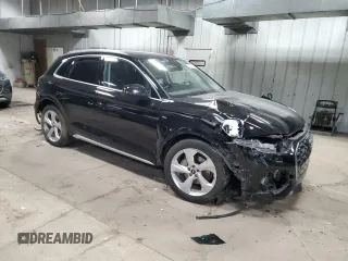 2023 Audi Q5 S line Prestige with VIN WA1FAAFY2P2061904, listed as a Copart auction lot 41449045 with Not provided miles and Non repairable. Bid and sale history available at DreamBid. Image 4.