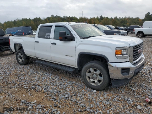 2016 GMC Sierra 3500HD with VIN 1GT42VC89GF213014, listed as a Copart auction lot 77693354 with 200,865 mi miles and Salvage Title. Bid and sale history available at carsss.com. Image 4.