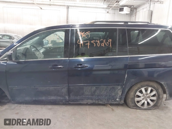 2008 Honda Odyssey EX-L with VIN 5FNRL38698B052703, listed as a IAAI auction lot 41758269 with 227,770 mi miles. Bid and sale history available at carsss.com. Image 14.