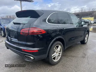 2016 Porsche Cayenne z VIN WP1AA2A26GKA13040, wystawiony jako IAAI lot #42019833 z przebiegiem 87 594 mil mil oraz . Historia ofert i sprzedaży dostępna na DreamBid. Obrazek 4.