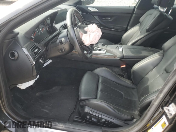 2016 BMW M6 z VIN WBS6E9C53GGF92689, wystawiony jako Copart lot #60226324 z przebiegiem Nie podano mil oraz Szkody całkowita. Historia ofert i sprzedaży dostępna na DreamBid. Obrazek 7.