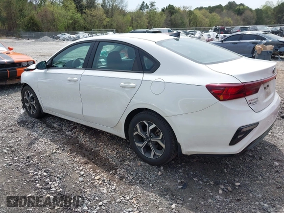 2021 Kia Forte FE z VIN 3KPF24AD5ME335331, wystawiony jako IAAI lot #41926109 z przebiegiem 87 354 mil mil oraz . Historia ofert i sprzedaży dostępna na DreamBid. Obrazek 3.