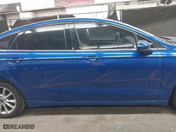 2017 Ford Fusion SE with VIN 3FA6P0HD2HR267087, listed as a IAAI auction lot 41846632 with 119,821 mi miles. Bid and sale history available at carsss.com. Image 13.