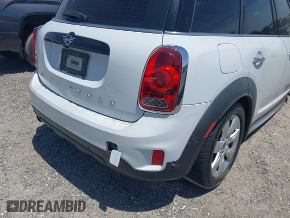 2019 MINI Countryman Cooper with VIN WMZYS7C50K3F46041, listed as a IAAI auction lot 42085025 with Not provided miles and . Bid and sale history available at DreamBid. Image 16.
