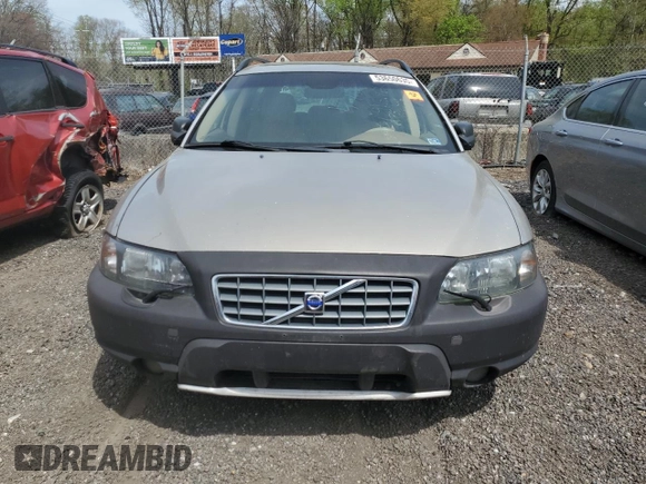 2004 Volvo V70 XC70 with VIN YV1SZ59H641169454, listed as a Copart auction lot 53650635 with 0 mi miles and Salvage Title. Bid and sale history available at carsss.com. Image 5.