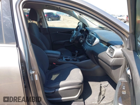 2017 Kia Sorento LX with VIN 5XYPGDA33HG320641, listed as a IAAI auction lot 41971820 with 65,838 mi miles. Bid and sale history available at carsss.com. Image 5.