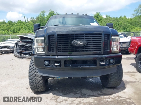 2010 Ford F-250 XL z VIN 1FTSW2BR0AEA68608, wystawiony jako IAAI lot #42115694 z przebiegiem 182 767 mil mil oraz . Historia ofert i sprzedaży dostępna na DreamBid. Obrazek 6.