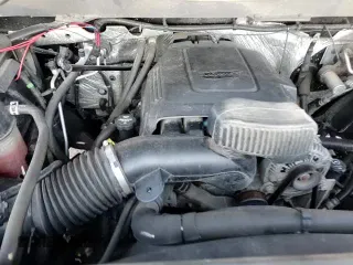 2018 Chevrolet Silverado 2500HD LTZ z VIN 1GC1KWEG1JF223752, wystawiony jako Copart lot #85327294 z przebiegiem 147 081 mil mil oraz Szkoda całkowita • Salvage title. Historia ofert i sprzedaży dostępna na DreamBid. Obrazek 13.